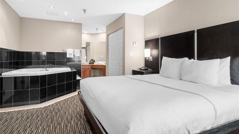 <b>Courtview Hotel Room</b>. Images powered by <a href="https://iceportal.shijigroup.com/" title="IcePortal" target="_blank">IcePortal</a>.