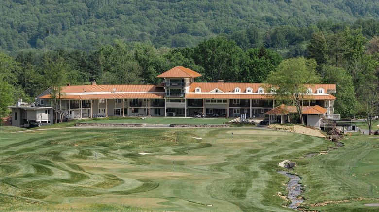 <b>Waynesville Inn Golf Club Tapestry Coll Recreation</b>. Images powered by <a href="https://iceportal.shijigroup.com/" title="IcePortal" target="_blank">IcePortal</a>.