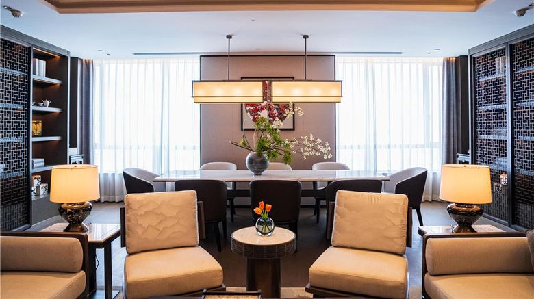 <b>Yuexiu Hotel Guangzhou-Curio Collection Room</b>. Images powered by <a href="https://iceportal.shijigroup.com/" title="IcePortal" target="_blank">IcePortal</a>.