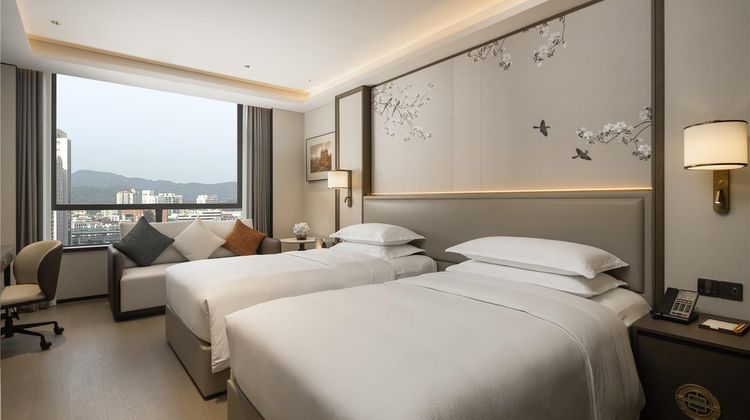 Yuexiu Hotel Guangzhou-Curio Collection Room