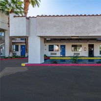 Rodeway Inn & Suites Rancho Mirage