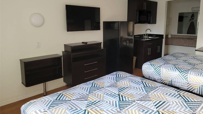 <b>Rodeway Inn & Suites Rancho Mirage Room</b>. Images powered by <a href="https://iceportal.shijigroup.com/" title="IcePortal" target="_blank">IcePortal</a>.