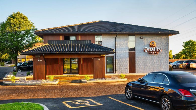 <b>Quality Inn Chatham Exterior</b>. Images powered by <a href="https://iceportal.shijigroup.com/" title="IcePortal" target="_blank">IcePortal</a>.