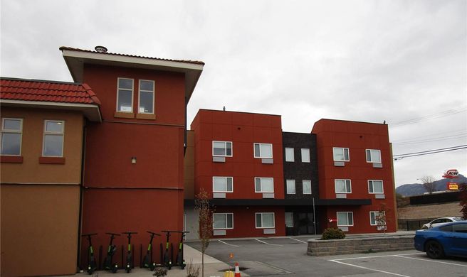 Park Inn by Radisson Osoyoos Exterior