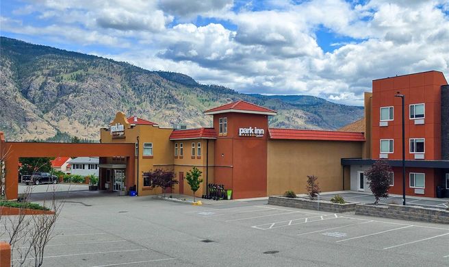 Park Inn by Radisson Osoyoos Exterior