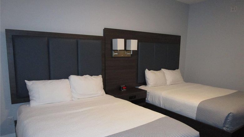 <b>Park Inn by Radisson Osoyoos Room</b>. Images powered by <a href="https://iceportal.shijigroup.com/" title="IcePortal" target="_blank">IcePortal</a>.