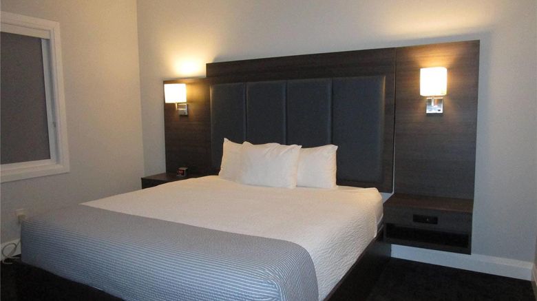 <b>Park Inn by Radisson Osoyoos Room</b>. Images powered by <a href="https://iceportal.shijigroup.com/" title="IcePortal" target="_blank">IcePortal</a>.