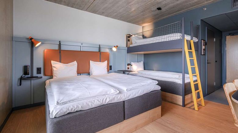 <b>Comfort Hotel Helsinki Airport Suite</b>. Images powered by <a href="https://iceportal.shijigroup.com/" title="IcePortal" target="_blank">IcePortal</a>.