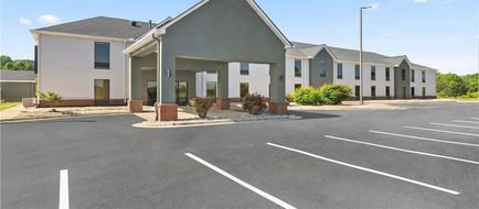 Quality Inn Tallapoosa Exterior