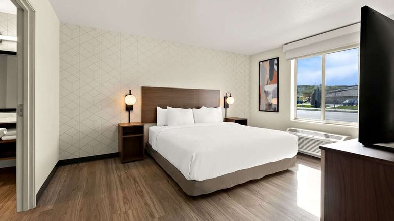 <b>Everhome Suites Nampa Boise Suite</b>. Images powered by <a href="https://iceportal.shijigroup.com/" title="IcePortal" target="_blank">IcePortal</a>.