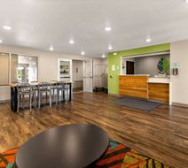WoodSpring Suites Bowling Green I-65 Lobby