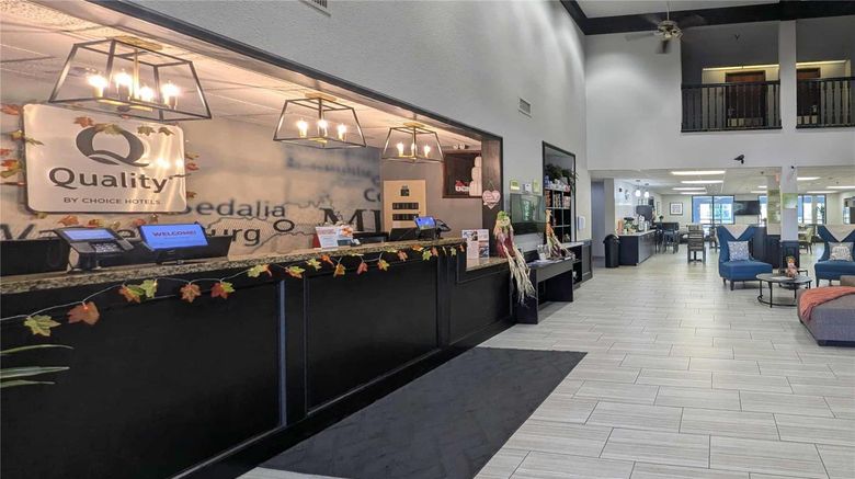 <b>Quality Inn Warrensburg Lobby</b>. Images powered by <a href="https://iceportal.shijigroup.com/" title="IcePortal" target="_blank">IcePortal</a>.