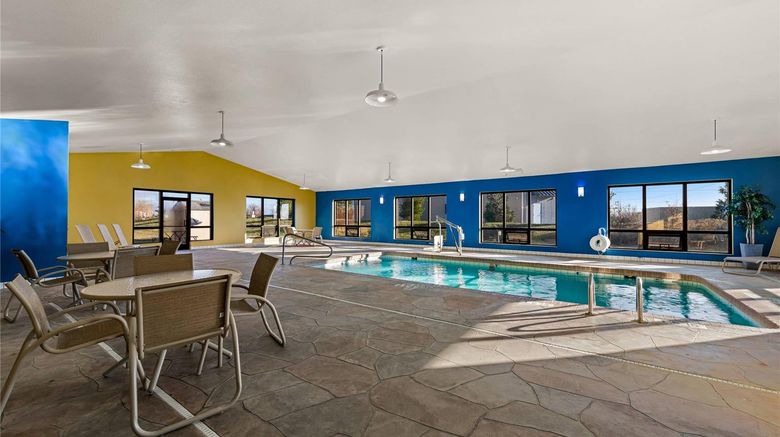 <b>Quality Inn Warrensburg Pool</b>. Images powered by <a href="https://iceportal.shijigroup.com/" title="IcePortal" target="_blank">IcePortal</a>.