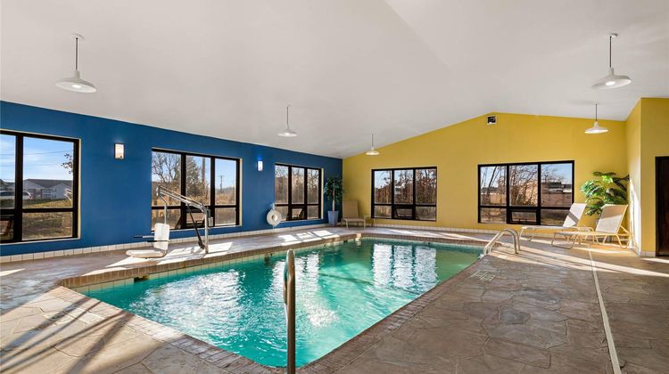 Quality Inn Warrensburg Pool