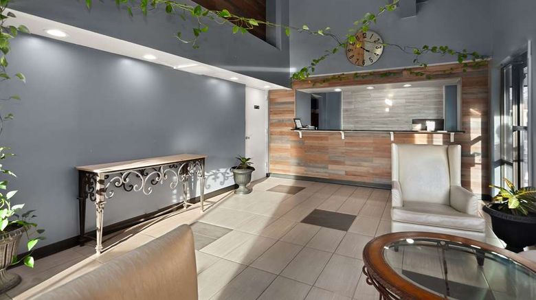 <b>Rodeway Inn Lumberton Lobby</b>. Images powered by <a href="https://iceportal.shijigroup.com/" title="IcePortal" target="_blank">IcePortal</a>.
