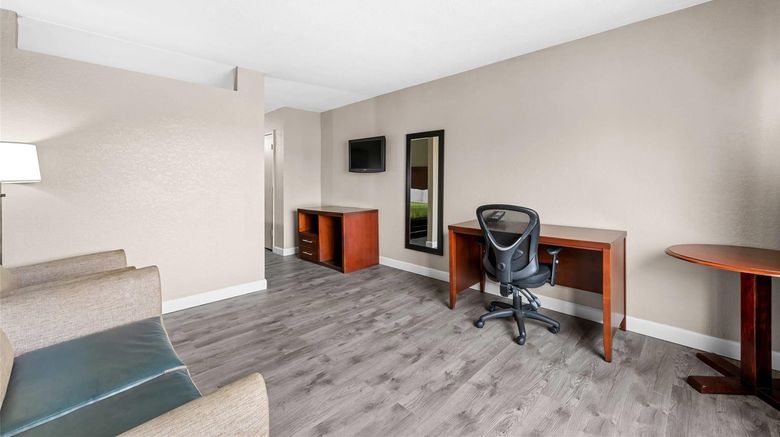 <b>Econo Lodge Kannapolis Suite</b>. Images powered by <a href="https://iceportal.shijigroup.com/" title="IcePortal" target="_blank">IcePortal</a>.