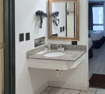 Rodeway Inn Enid South Room