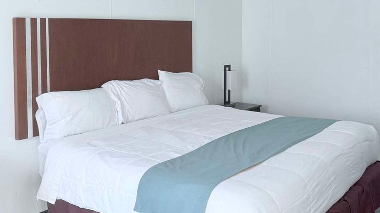<b>Rodeway Inn Enid South Room</b>. Images powered by <a href="https://iceportal.shijigroup.com/" title="IcePortal" target="_blank">IcePortal</a>.