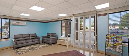 Econo Lodge Allentown North Lobby