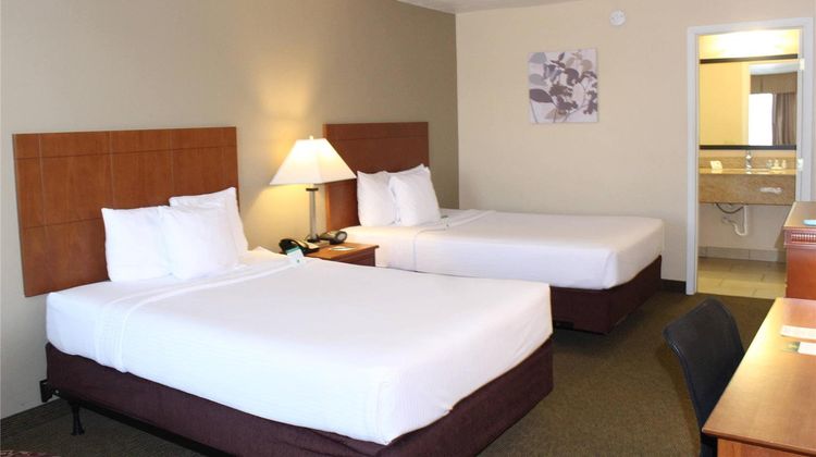 Quality Inn and Suites Williamsport Room