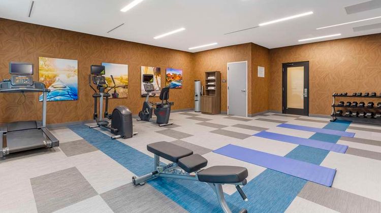 Comfort Suites Downtown-Convention Ctr Health