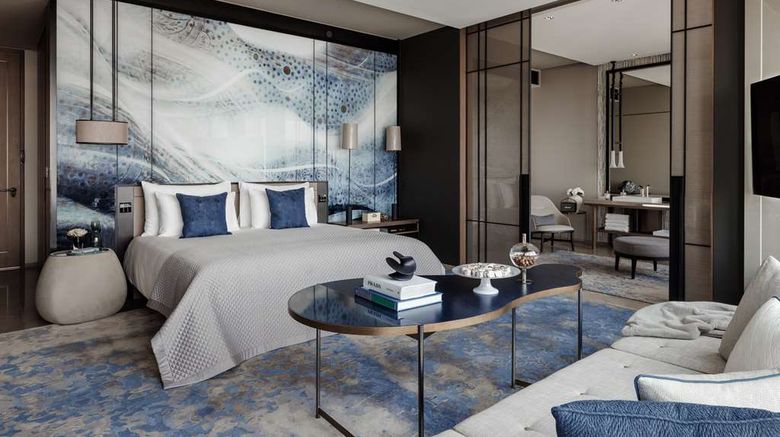 <b>One&Only One Za'abeel Room</b>. Images powered by <a href="https://iceportal.shijigroup.com/" title="IcePortal" target="_blank">IcePortal</a>.