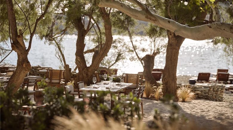<b>One&Only Kea Island Restaurant</b>. Images powered by <a href="https://iceportal.shijigroup.com/" title="IcePortal" target="_blank">IcePortal</a>.