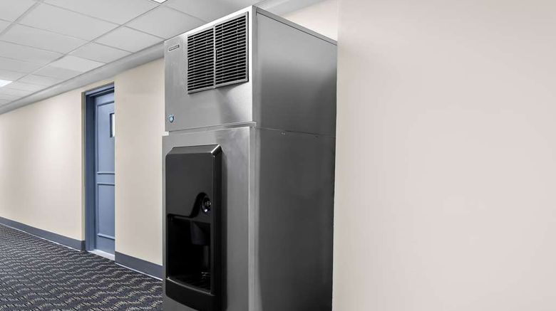 <b>SureStay Plus by Best Western Windsor Other</b>. Images powered by <a href="https://iceportal.shijigroup.com/" title="IcePortal" target="_blank">IcePortal</a>.