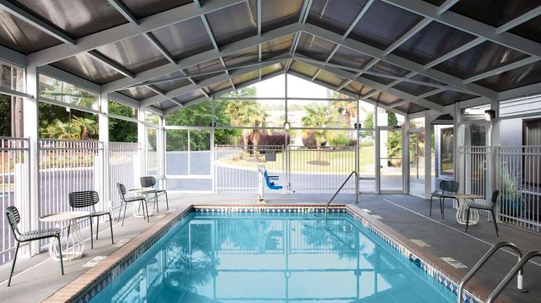 <b>Spark by Hilton Cumberland Ballpark Pool</b>. Images powered by <a href="https://iceportal.shijigroup.com/" title="IcePortal" target="_blank">IcePortal</a>.