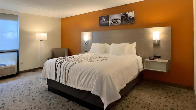 <b>Sleep Inn Chambersburg East Room</b>. Images powered by <a href="https://iceportal.shijigroup.com/" title="IcePortal" target="_blank">IcePortal</a>.
