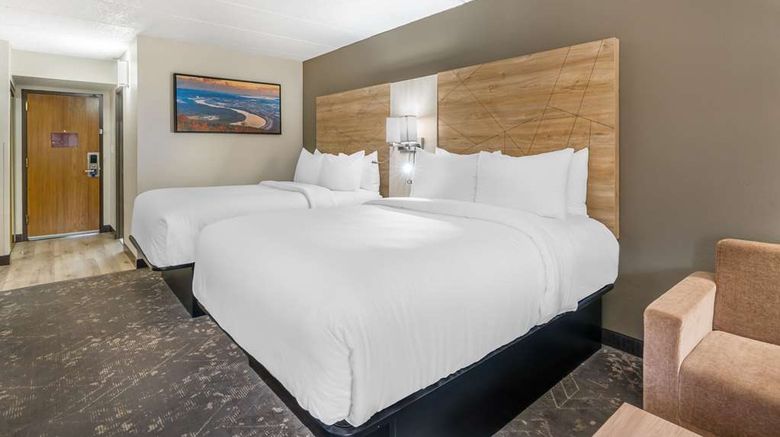 <b>Comfort Inn & Suites Chattanooga-E Ridge Room</b>. Images powered by <a href="https://iceportal.shijigroup.com/" title="IcePortal" target="_blank">IcePortal</a>.