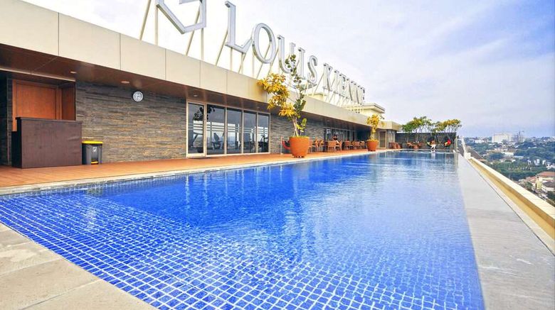 <b>Louis Kienne Hotel Simpang Lima Pool</b>. Images powered by <a href="https://iceportal.shijigroup.com/" title="IcePortal" target="_blank">IcePortal</a>.