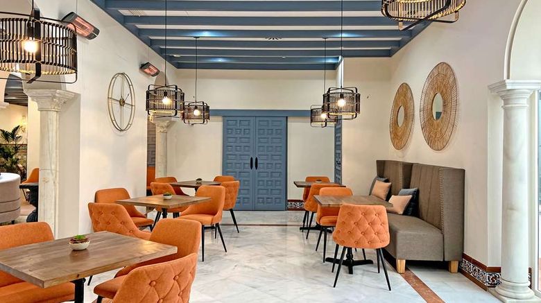 <b>Hotel Itaca Sevilla Restaurant</b>. Images powered by <a href="https://iceportal.shijigroup.com/" title="IcePortal" target="_blank">IcePortal</a>.