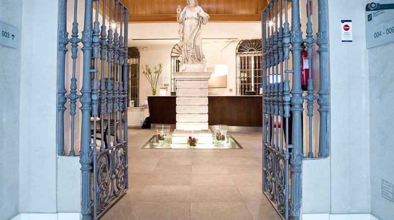 <b>Itaca Hotel Jerez Lobby</b>. Images powered by <a href="https://iceportal.shijigroup.com/" title="IcePortal" target="_blank">IcePortal</a>.