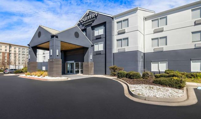 Country Inn & Suite LSU Med Corridor Exterior