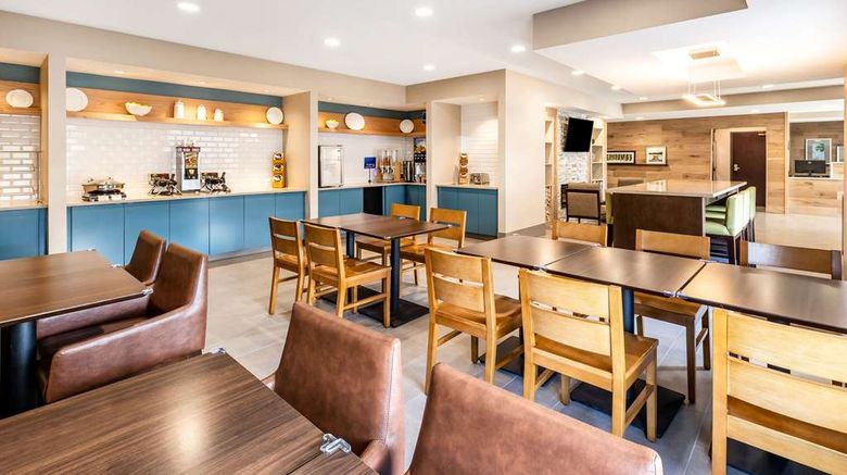 <b>Country Inn & Suite LSU Med Corridor Restaurant</b>. Images powered by <a href="https://iceportal.shijigroup.com/" title="IcePortal" target="_blank">IcePortal</a>.