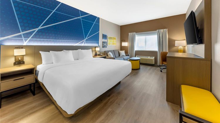 Comfort Inn & Suites Oklahoma City North Room