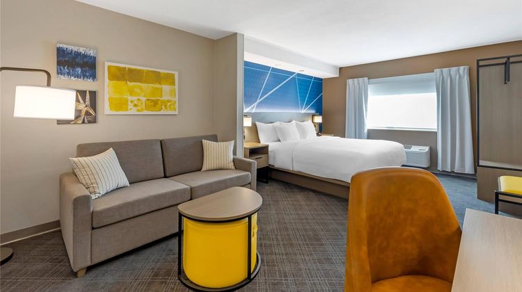 Comfort Inn & Suites Oklahoma City North Suite