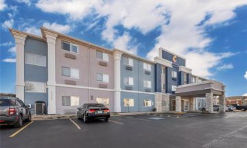 Comfort Inn & Suites Oklahoma City North