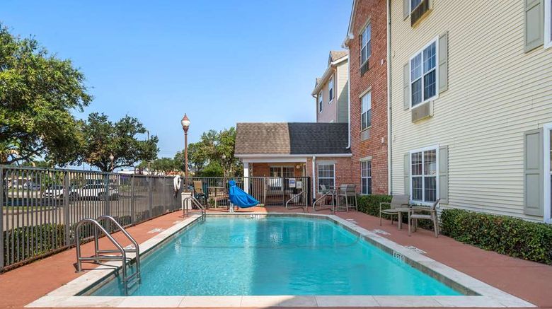 <b>MainStay Suites Houston NASA/Clear Lake Pool</b>. Images powered by <a href="https://iceportal.shijigroup.com/" title="IcePortal" target="_blank">IcePortal</a>.
