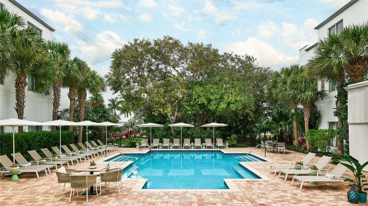 Faro Blanco Resort, Curio Collection Pool