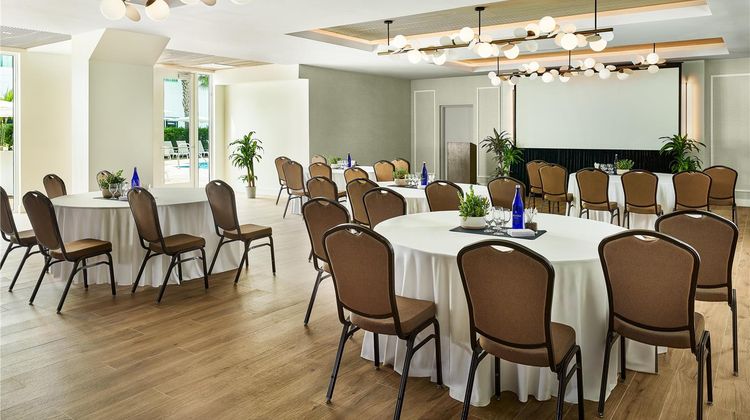 Faro Blanco Resort, Curio Collection Meeting