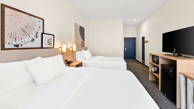 <b>Spark by Hilton Mansfield Room</b>. Images powered by <a href="https://iceportal.shijigroup.com/" title="IcePortal" target="_blank">IcePortal</a>.