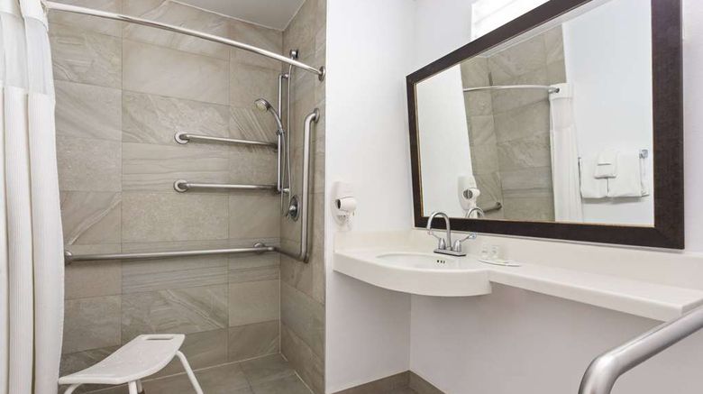 <b>Wyndham Garden Monterrey Aeropuerto Room</b>. Images powered by <a href="https://iceportal.shijigroup.com/" title="IcePortal" target="_blank">IcePortal</a>.