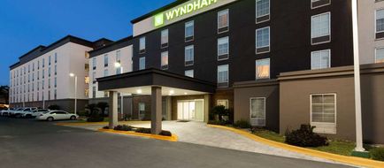 Wyndham Garden Monterrey Aeropuerto Exterior