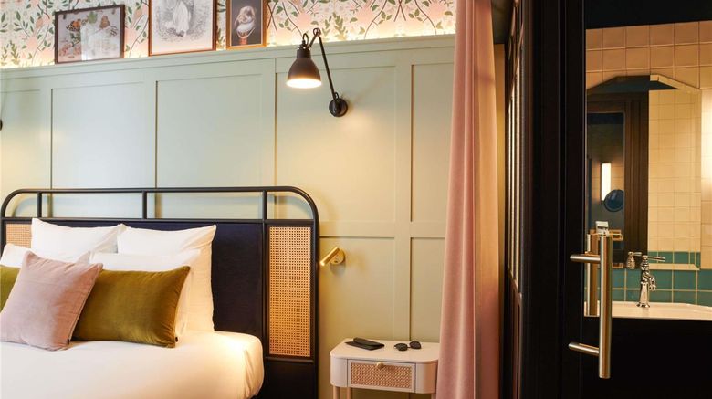 <b>SquareLodgeHotel, Handwritten Coll Room</b>. Images powered by <a href="https://iceportal.shijigroup.com/" title="IcePortal" target="_blank">IcePortal</a>.