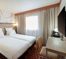 Sure Hotel by Best Western Caen Memorial Room
