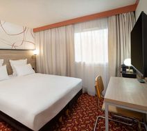 Sure Hotel by Best Western Caen Memorial Room