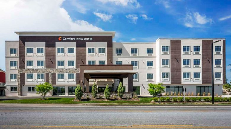 Comfort Inn  and  Suites Clarksville Exterior. Images powered by <a href="https://iceportal.shijigroup.com" target="_blank" rel="noopener">Ice Portal</a>.