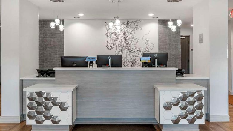 <b>Comfort Inn & Suites Clarksville Lobby</b>. Images powered by <a href="https://iceportal.shijigroup.com/" title="IcePortal" target="_blank">IcePortal</a>.